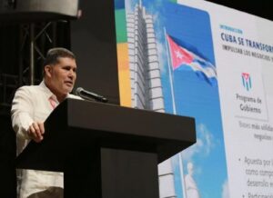 En la foto, el viceprimer ministro Oscar Pérez-Oliva