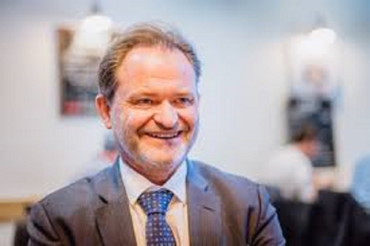 En la foto, el traumatólogo galo Bertrand Sonnery-Cottet