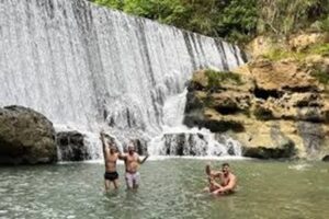 En la foto, una cascada en Puerto Rico