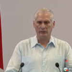 En la foto, El Singao habla en TV