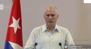 En la foto, El Singao habla en TV