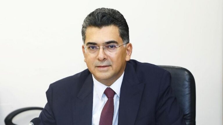 En la foto, el ministro de Información del Líbano, Paul Morcos