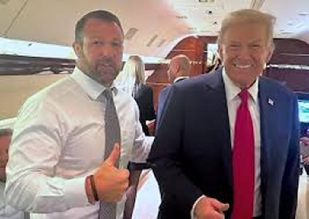 En la foto, Markwayne Mullin y Trump