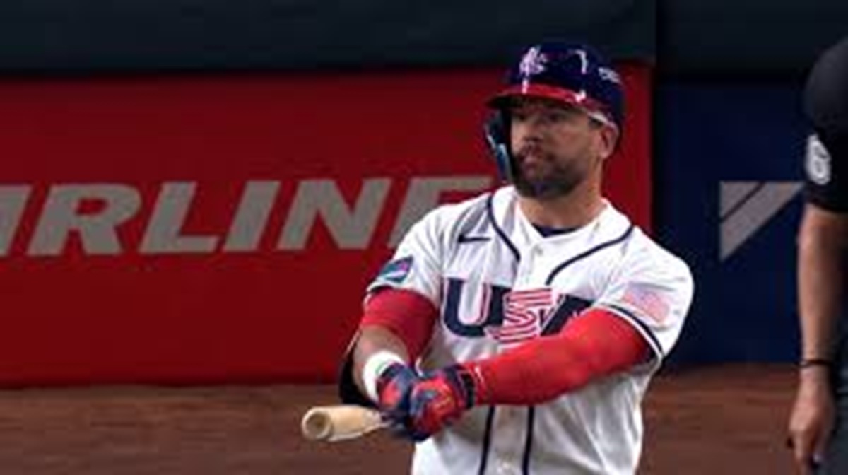 En la foto, Kyle Schwarber