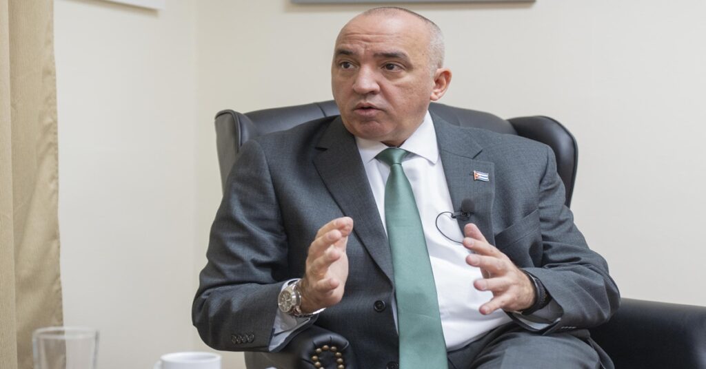 El castrismo se pone la soga al cuello