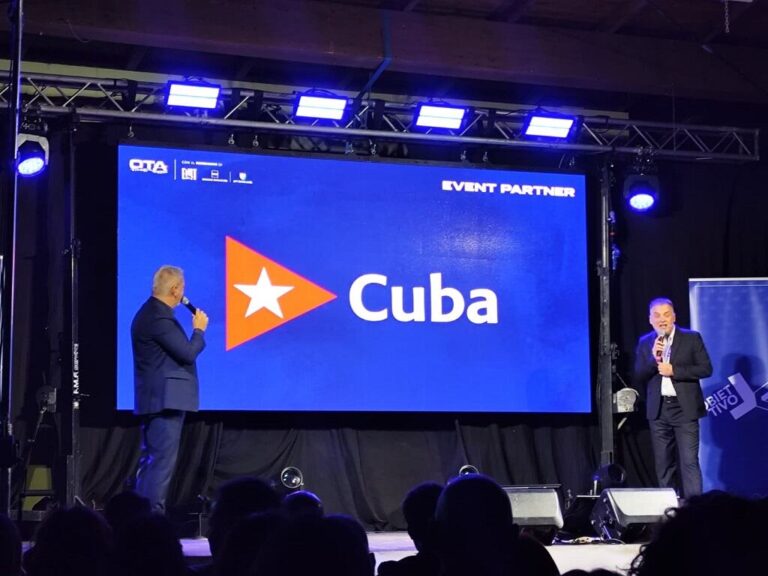 Cuba impulsa su promoción turística en Italia mientras la crisis interna golpea al cubano de a pie