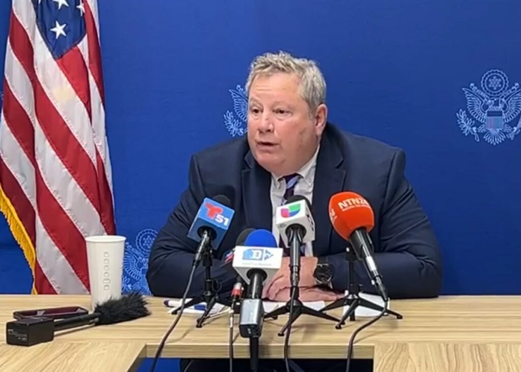 En la foto, Mike Hammer