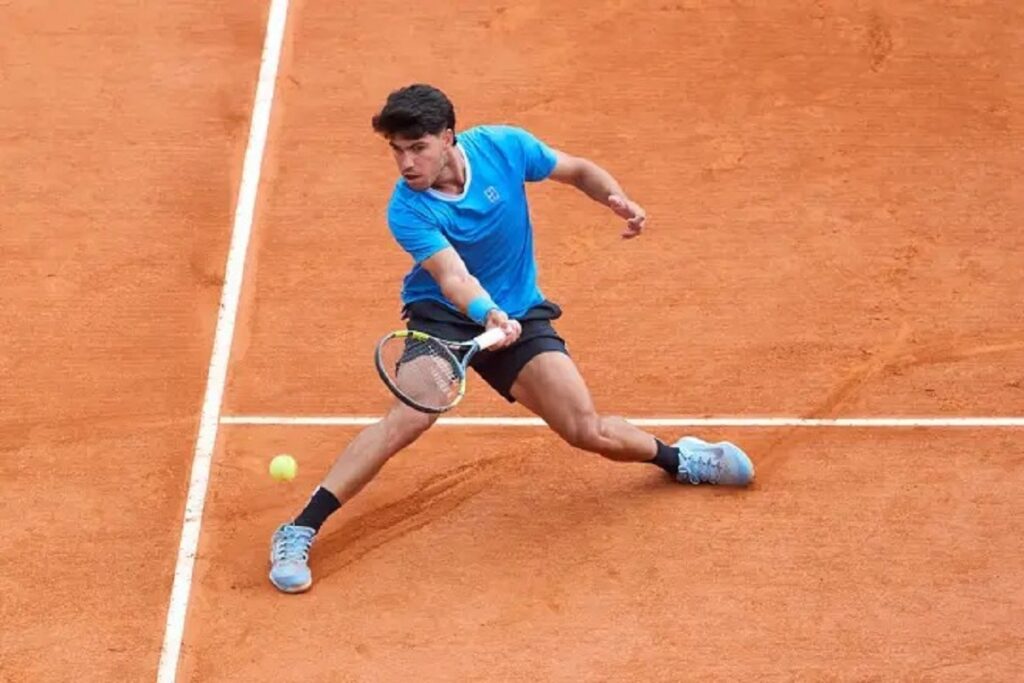 En la foto, Carlos Alcaraz en Montecarlo