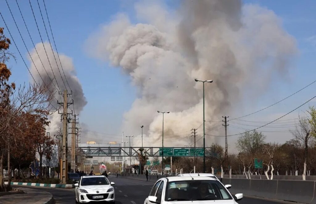 En la foto, ataque de Estados Unidos sobre Teherán (Irán), en medio de la guerra