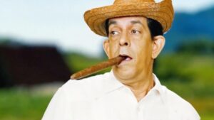 En la foto, Ulises Toirac haciendo de Matute