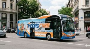 En la foto, los ómnibus que circulan en Las Tunas