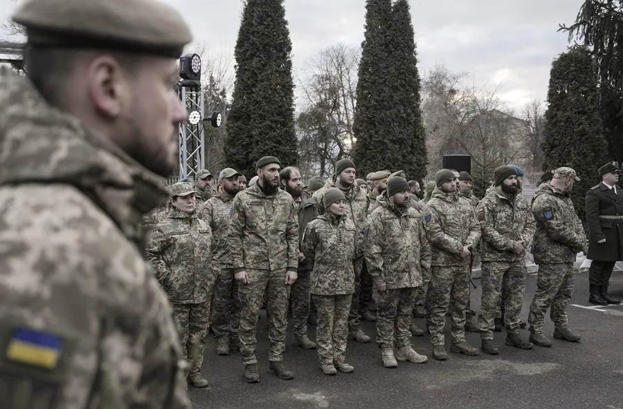 En la foto, soldados recién reclutados para la guerra en Ucrania