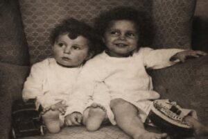 En la foto, Michel y Edmond Navratil, los huérfanos del Titanic