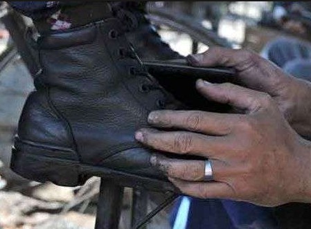 Los limpiabotas de mi pueblo: brillo, dignidad y memoria