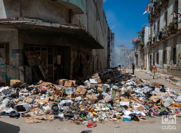 En la foto, una calle de La Habana