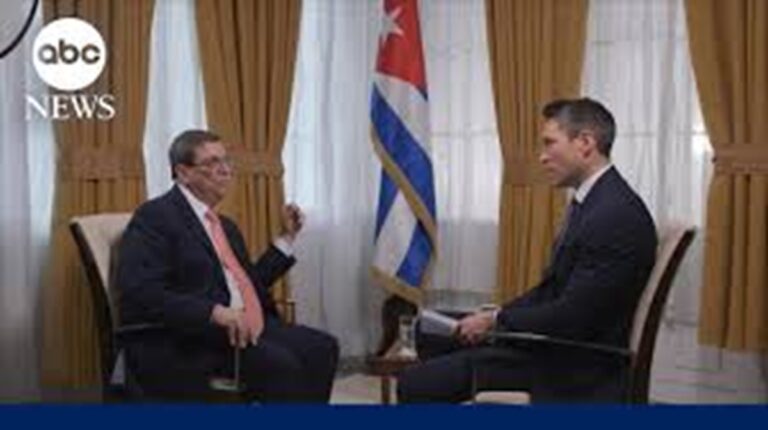 En la foto, Bruno Rodríguez en la entrevista