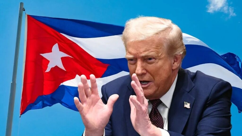 En la foto, Donald Trump y una bandera cubana