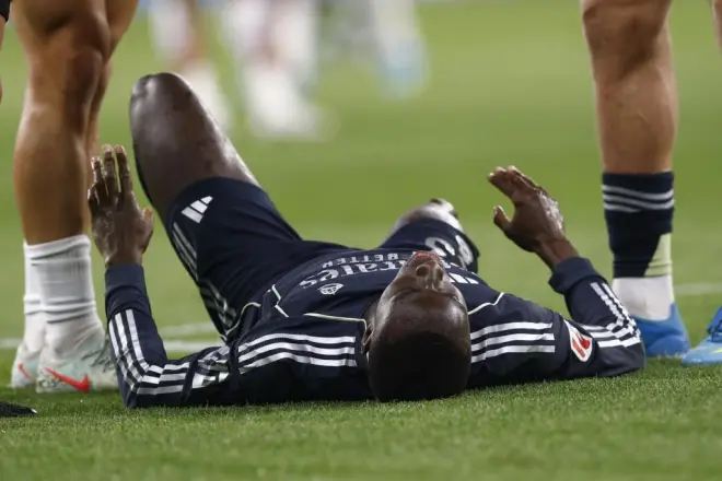 En la foto, Ferland Mendy Lesionado