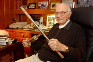 En la foto, Harry Coover , el inventor del Super Glue