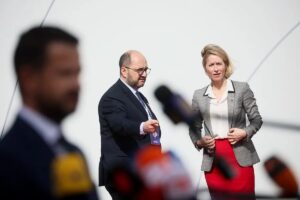 En la foto, La jefa de la diplomacia europea, Kaja Kallas, a su llegada este lunes a Ereván
