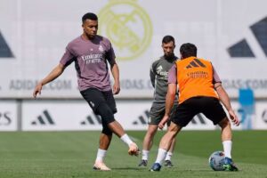 En la foto, Mbappé en el entrenamiento del Real Madrid