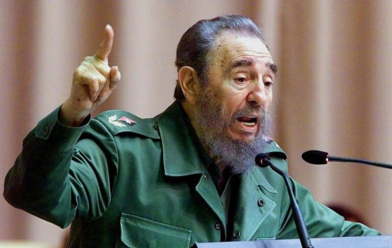 En la foto, Fidel Castro
