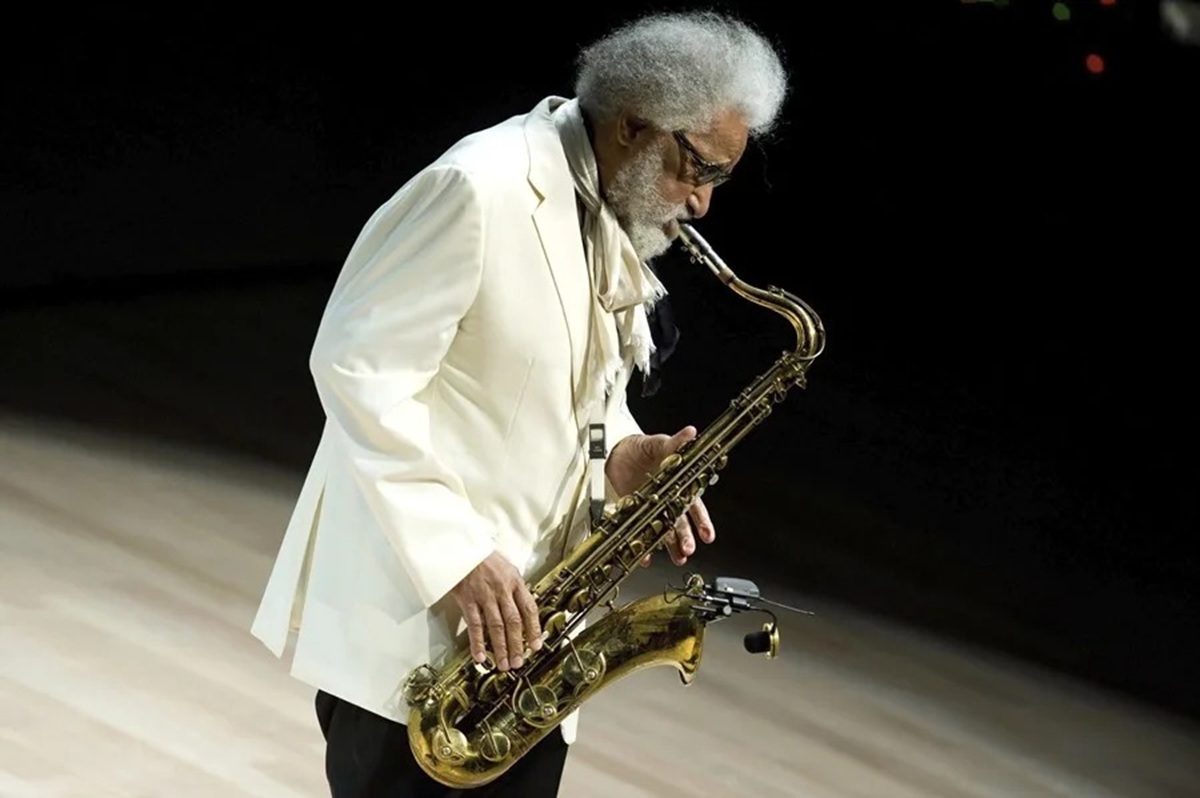 Fallece en EE.UU. la leyenda del jazz Sonny Rollins a los 95 años de edad 1 En la foto, imagen de archivo del saxofonista estadounidense Sonny Rollins durante un concierto en Budapest, Hungría