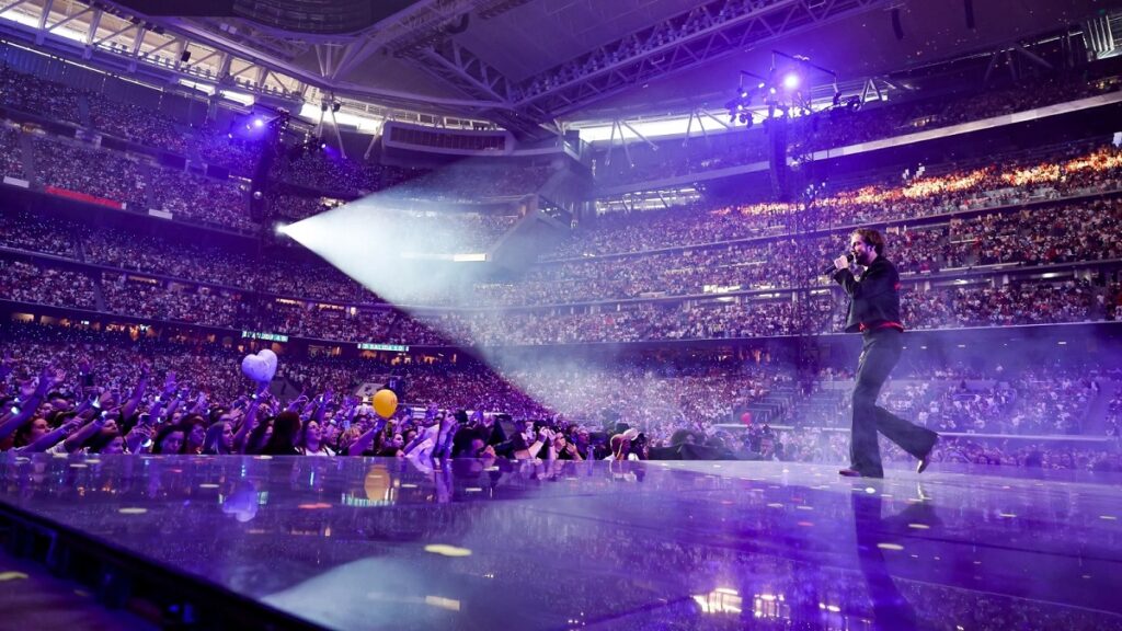 En la foto, concierto en el Santiago Bernabéu