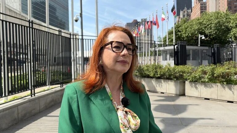 En la foto, la diplomática ecuatoriana Maria Fernanda Espinosa