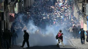 En la foto, protestas en las calles de La Paz, Bolivia, este martes