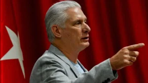 En la foto, Miguel Díaz-Canel