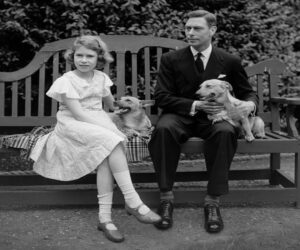 En la foto, el rey Jorge VI y la entonces princesa Isabel