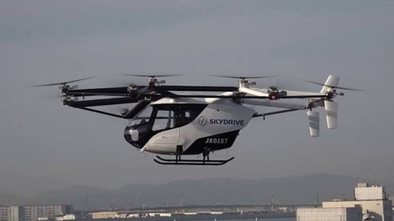 En la foto, el SD-05 de SkyDrive