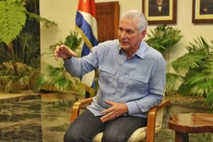 En la foto, Miguel Díaz-Canel