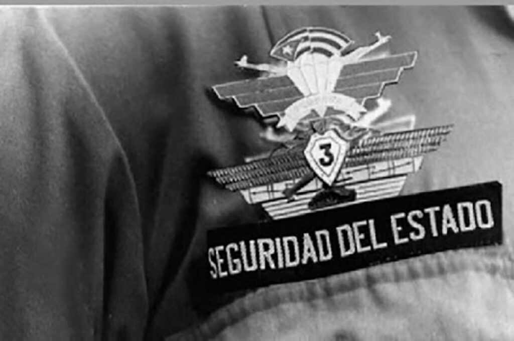 En la foto, el logo de la Seguridad del Estado