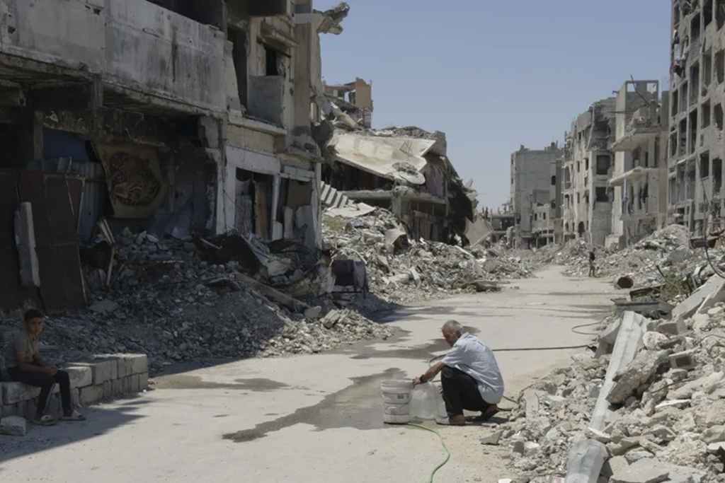 En la foto, Una calle del barrio de Shujaiya, al este de la ciudad de Gaza.