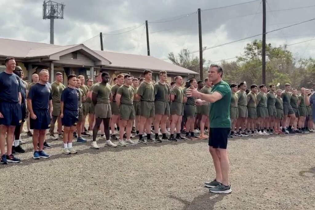 Hegseth en Guantánamo: el mensaje que la dictadura ya no puede ignorar 3 En la foto Pete Hegseth en la Base Naval de Guantánamo