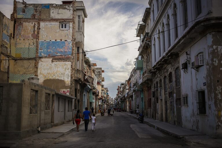 He estado pensando en... las opciones que nos quedan (I) 1 En la foto, una imagen de La Habana