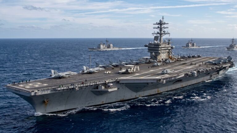 Cuando la razón se agota 1 En la foto, el USS Nimitz