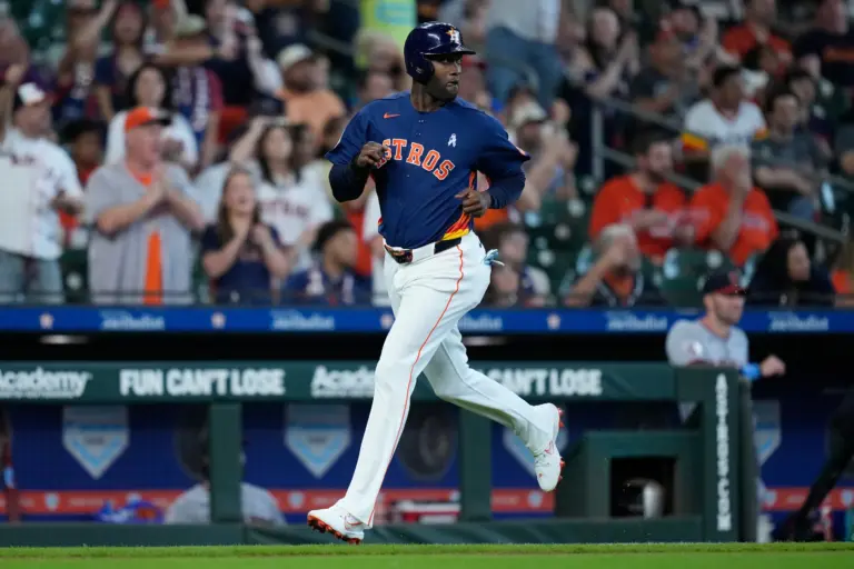 En la foto, Yordan Alvarez