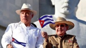 En la foto, Raúl Castro y Miguel Díaz-Canel
