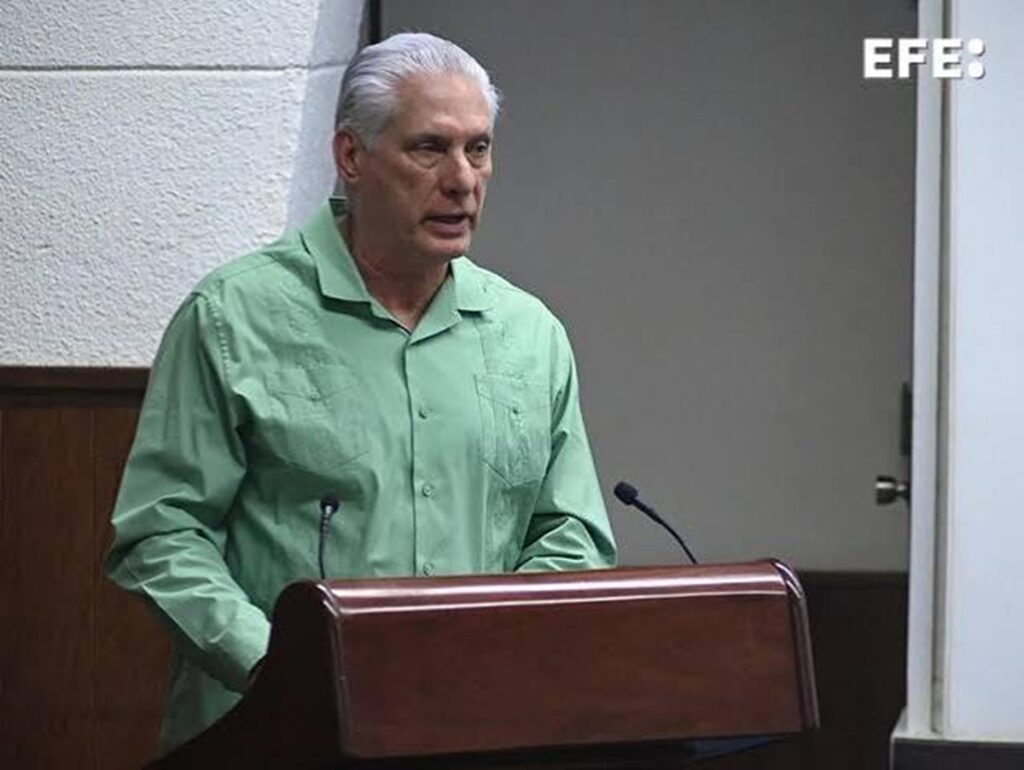 En la foto, Miguel Díaz-Canel