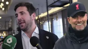 En la foto, Riquelme y Klopp