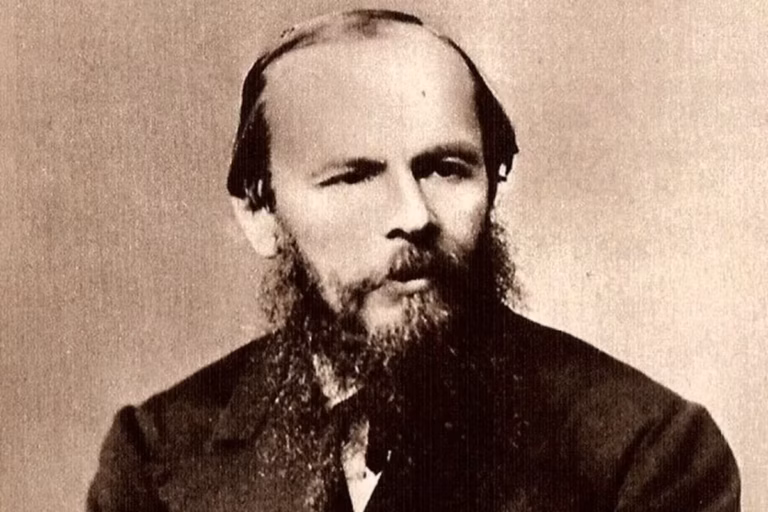 En la foto, Fiodor Dostoievski