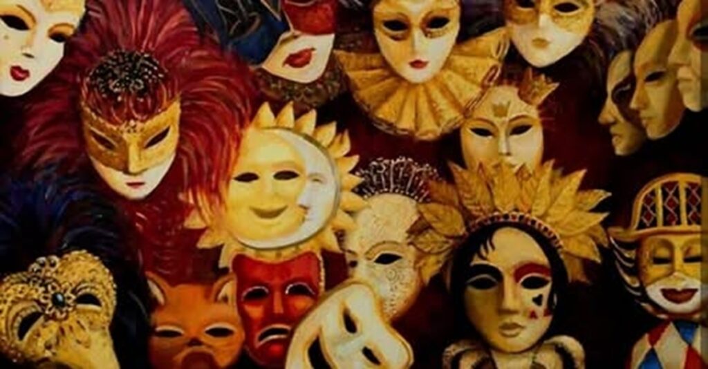 ¡Cuidado con las máscaras políticas! 5 En la foto, máscaras