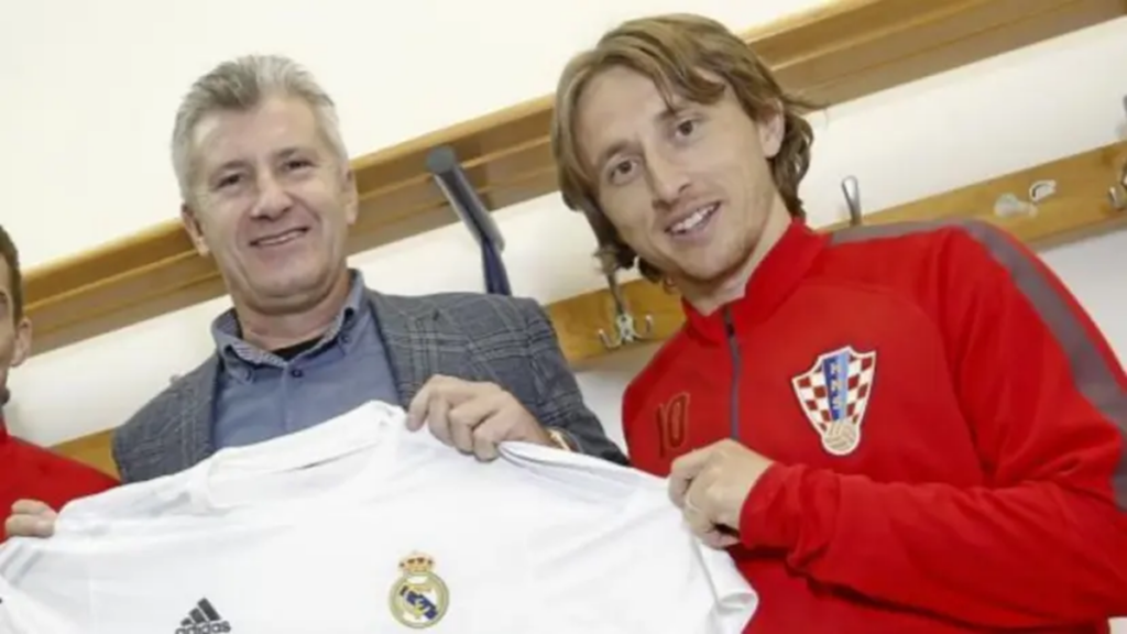 Suker asegura que Modric volverá al Real Madrid 2 En la foto, Suker y Modric