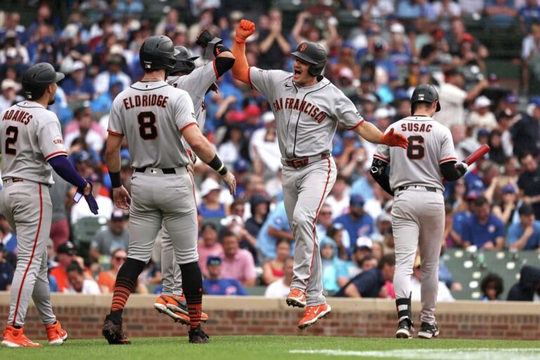 En la foto, Matt Chapman celebra un Grand Slam
