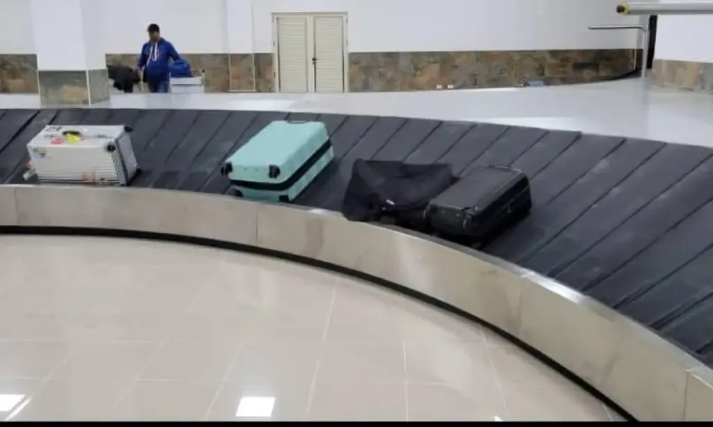 El equipaje equivocado, la misma estafa de siempre: horas de angustia en el Aeropuerto de La Habana