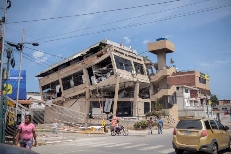 Más de 230 muertos confirmados en Venezuela tras los terremotos de gran intensidad
