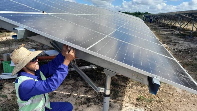 Condenan a cuatro trabajadores de un parque solar en Manzanillo por el delito de sabotaje 2 Condenan a cuatro trabajadores de un parque solar en Manzanillo por el delito de sabotaje